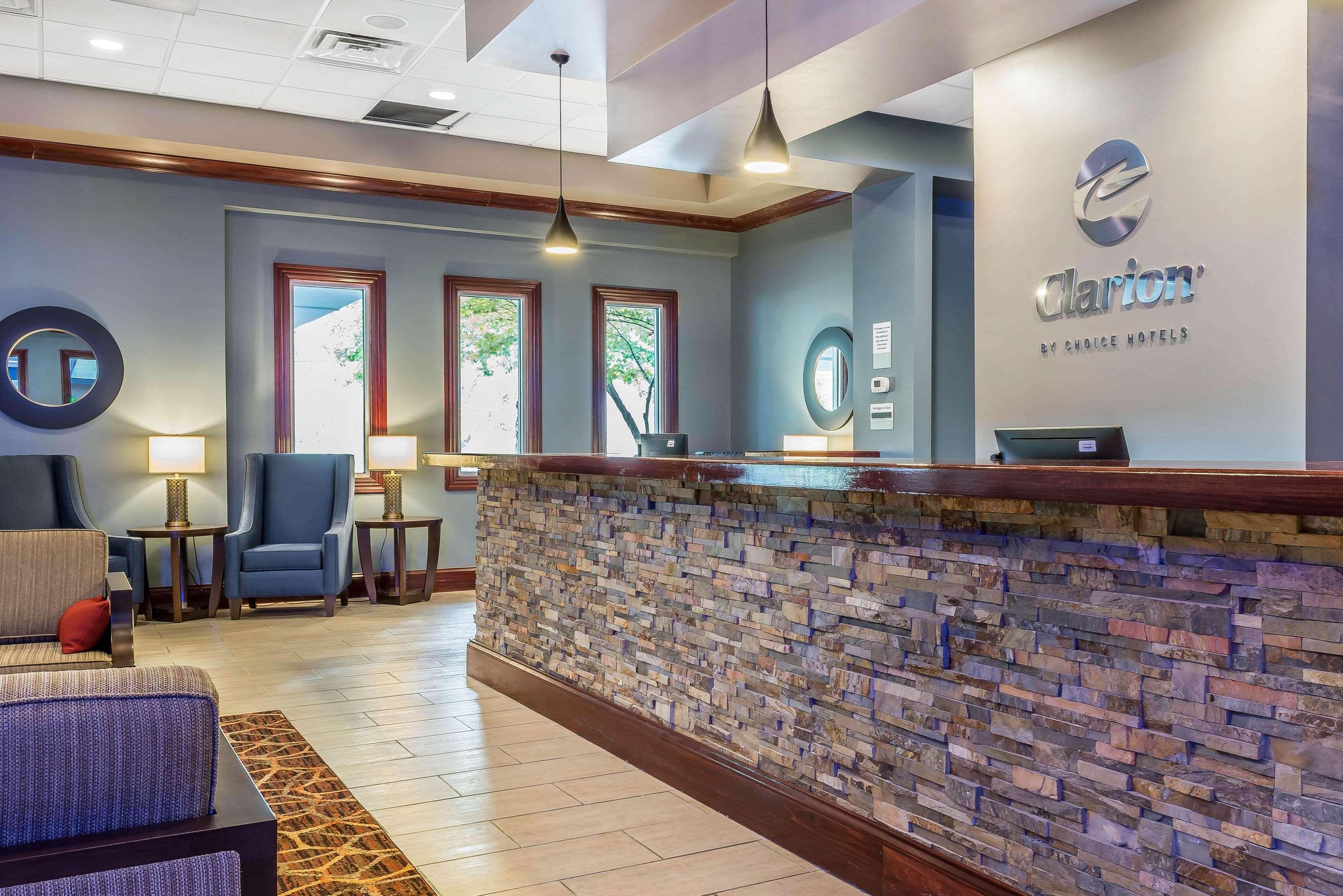 Clarion Inn Belle Vernon Exterior photo